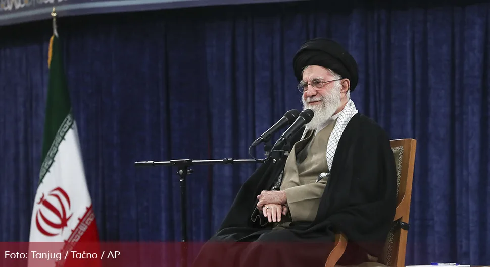 Ajatolah Hamnei: Iran se neće pokoriti