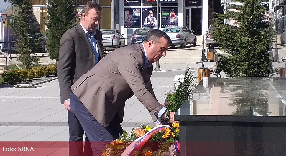 Vječno pamtiti Dervenćane stradale u selu Cerska