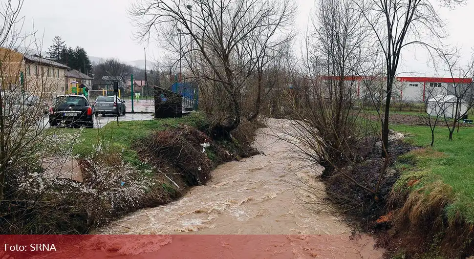 Kiša napravila probleme - voda ušla u neka domaćinstva