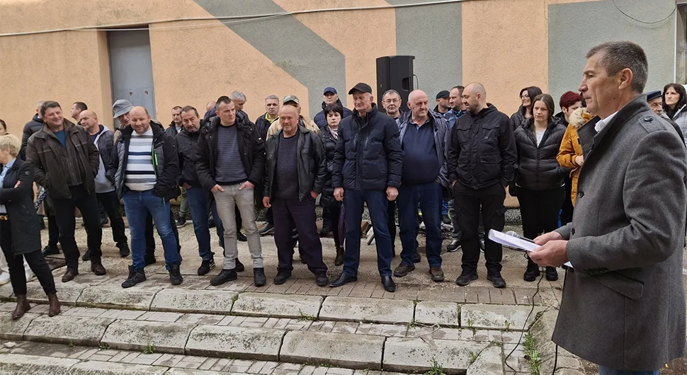 Протест мјештана Автовца: Не желимо соларне панеле у двориштима