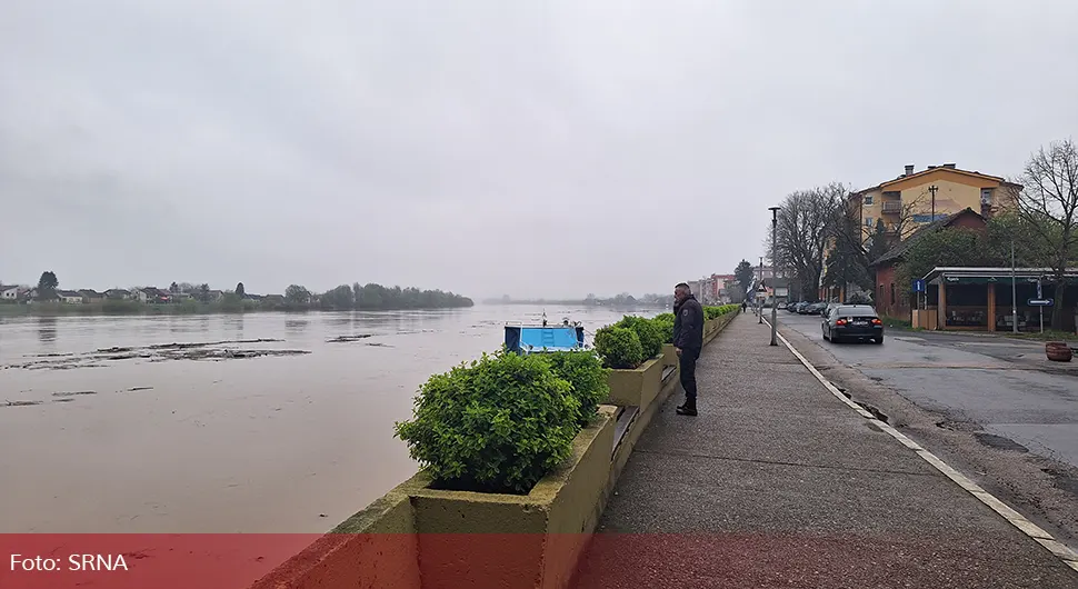 ''Sava jedina u blagom porastu''