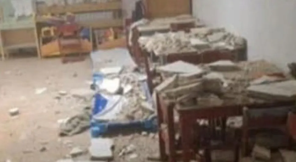 Погледајте како изгледа вртић у Козарској Дубици након пада дијела плафона