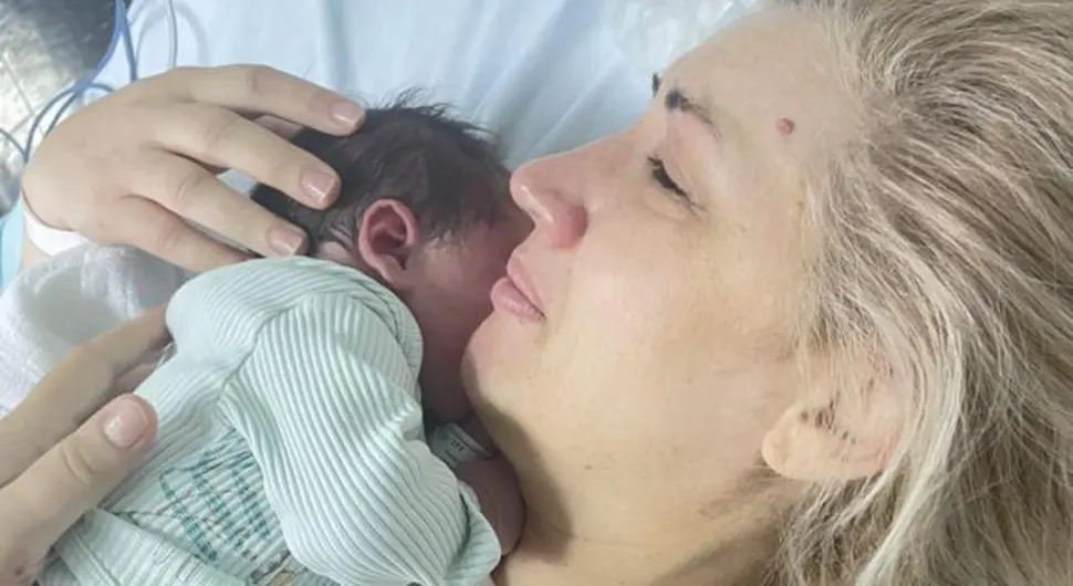 Porodila se Sonja Ilić, poslanik povrijeđen u Skupštini Srbije