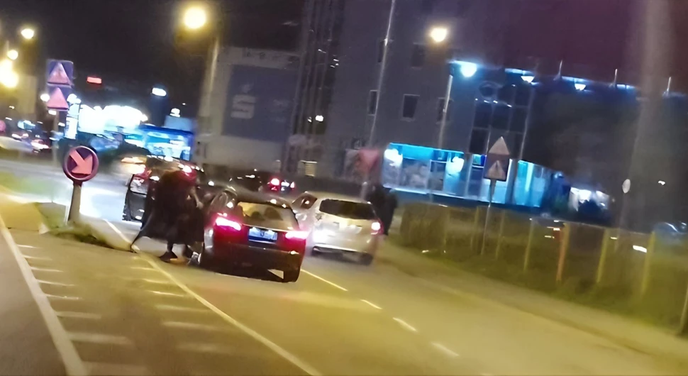 Туча насред улице у Бањалуци?