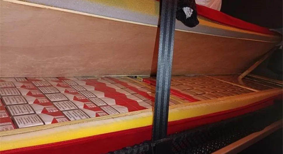 Kod kamiondžije iz BiH pronađeno skoro 40.000 cigareta