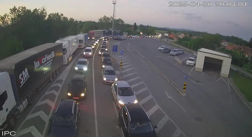 Pojačan saobraćaj na više graničnih prelaza
