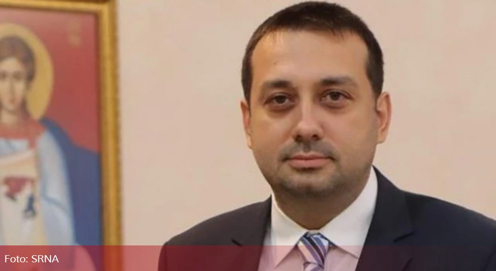 Петровић: Конаковић забављањем јавности неће поправити посрнули политички рејтинг