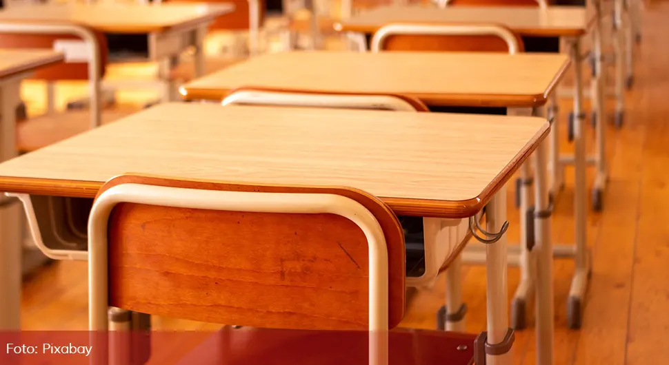 Djevojčici (8) amputiran prst nakon što je na nju pala školska klupa