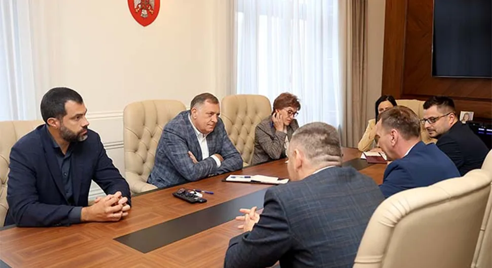 Predsjednik Dodik sa Gajićem: Ugljeviku pet miliona KM za sudske presude