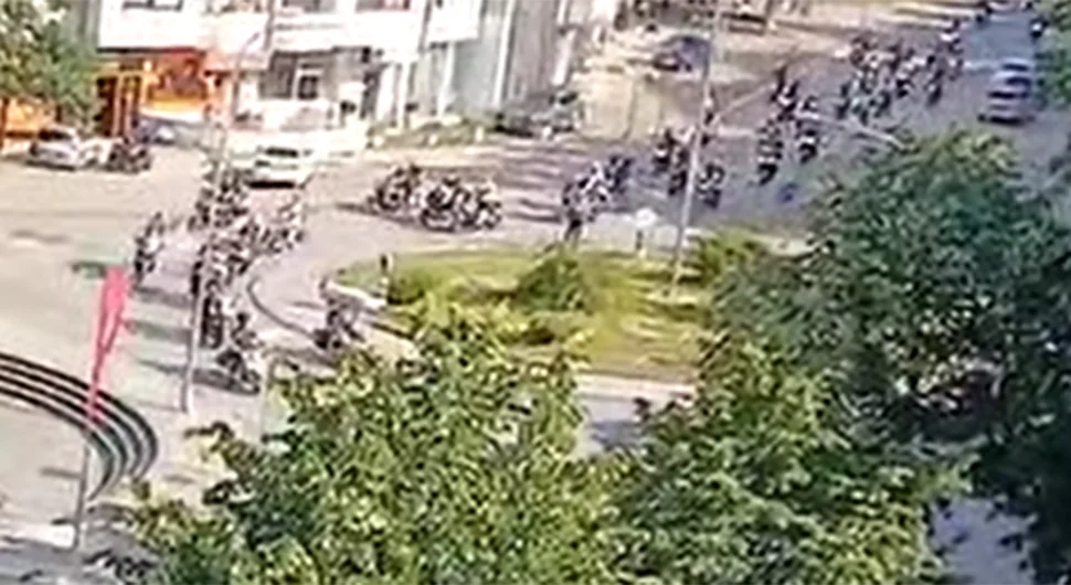 Од Томоса, преко аутобуса, до Харлија - погледајте дефиле бајкера у Бањалуци
