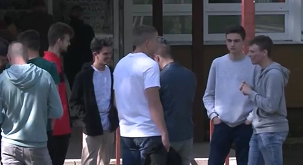 Srednjoškolci iz Istočne Ilidže putuju na vojnu paradu u Moskvu