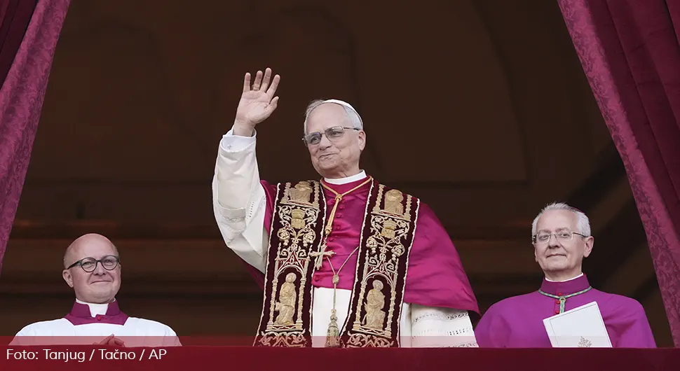 Ko je novi papa? Diplomirao matematiku, pa magistrirao teologiju