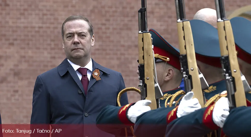 Medvedev: Potreban mir, a ne primirje