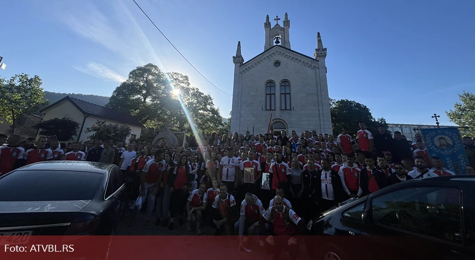 Bilećani krenuli na hodočašće do manastira Ostrog