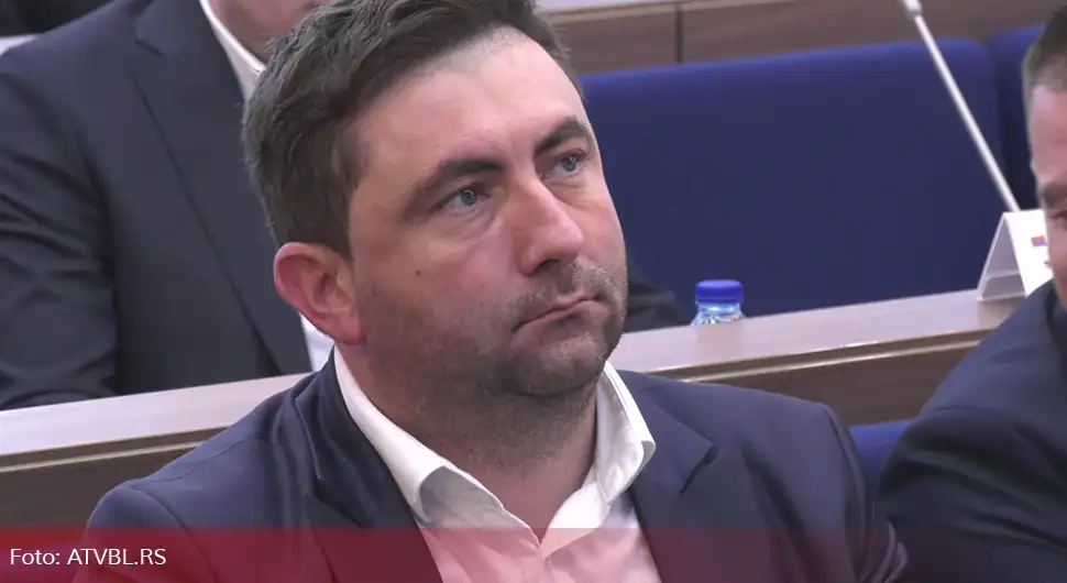 Gradonačelnik Bijeljine ''tastatura ratnik'': Probleme zanemaruje, a mudruje po društvenim mrežama