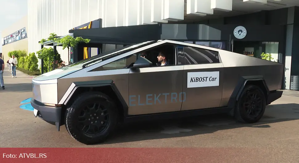 У Бањалуци једини ''Cybertruck'' у Европи: Ево шта га чини посебним