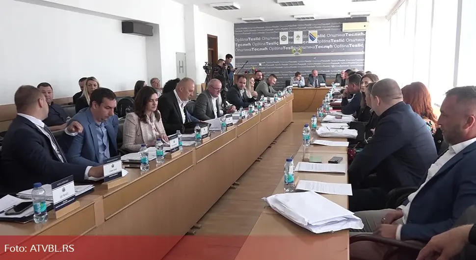 Бурно на сједници: ''Пукла'' већина, стигла дојава о бомби!