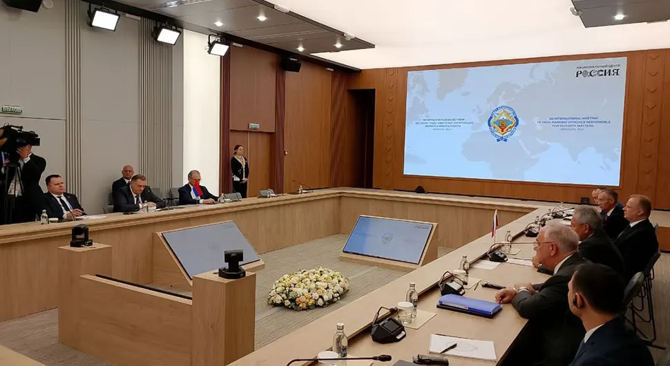 Порука Шојгуа: Русија подржава Републику Српску