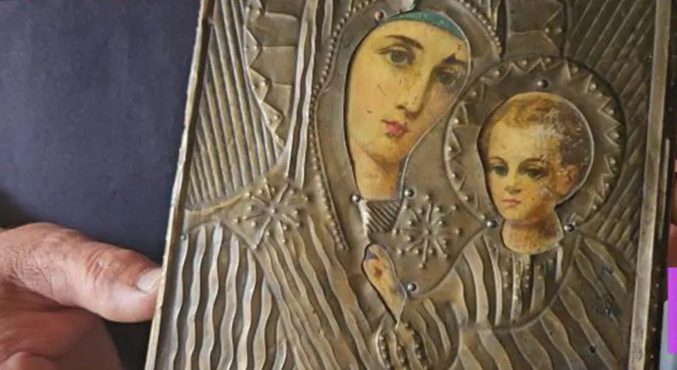 Ватрогасци током гашења пожара пронашли нетакнуту икону Пресвете Богородице
