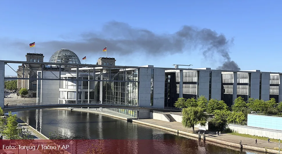 Stravične eksplozije u Berlinu: Crni dim se nadvio iznad grada