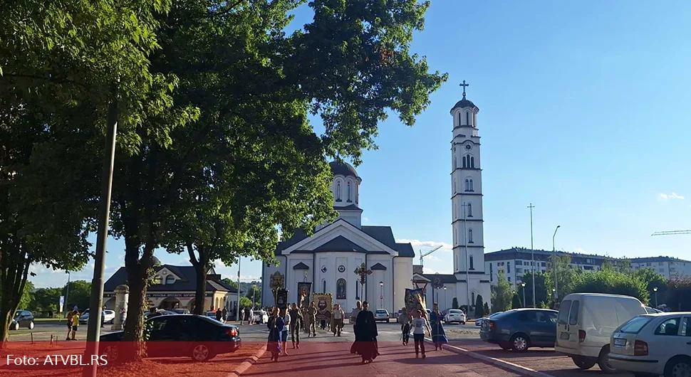 Видовданска литија и парастос за пострадале од Косовског боја до данас