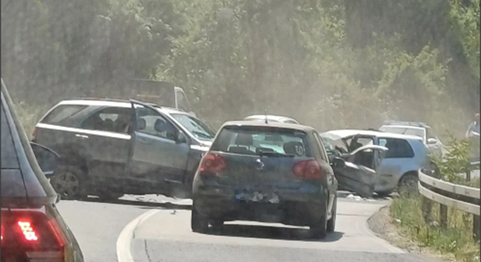 Detalji teškog sudara kod Čelinca: Povrijeđeni prevezen na UKC