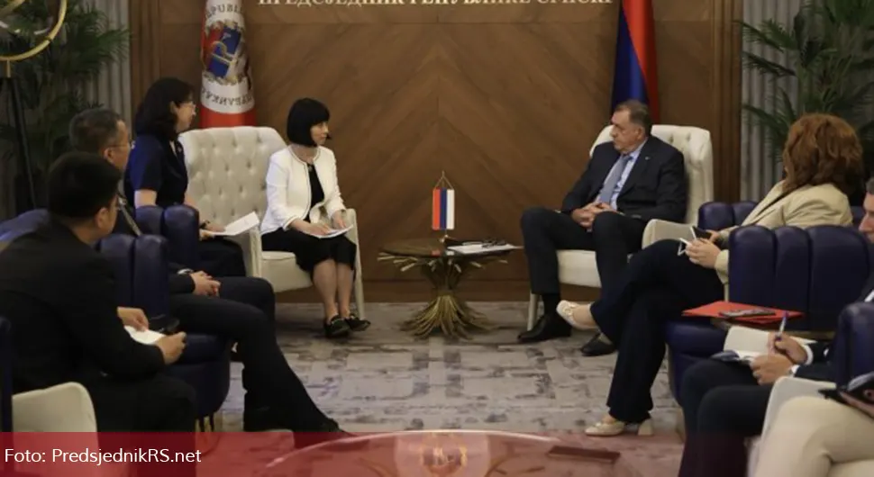 Предсједник Српске са амбасадором Кине у БиХ