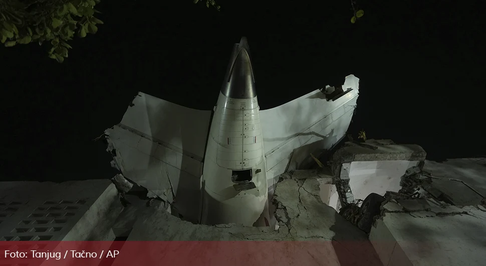 У паду авиона погинули и људи који нису били на лету: Више од 290 мртвих