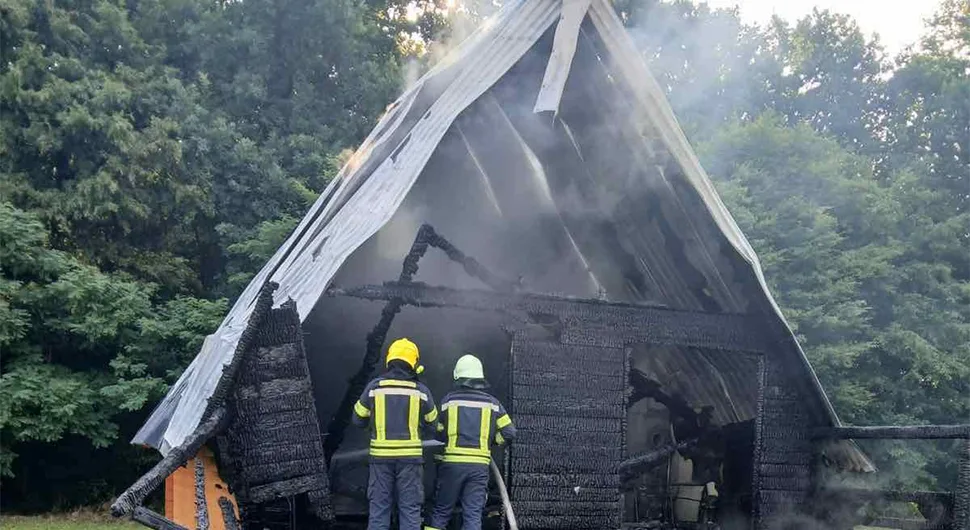 Gorjela vikendica kćerke suspendovanog glavnog tužioca u Bijeljini