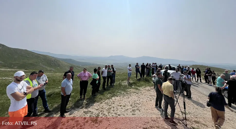 Protestuju zbog graničnog prelaza: Narušava im bratske i prijateljske veze