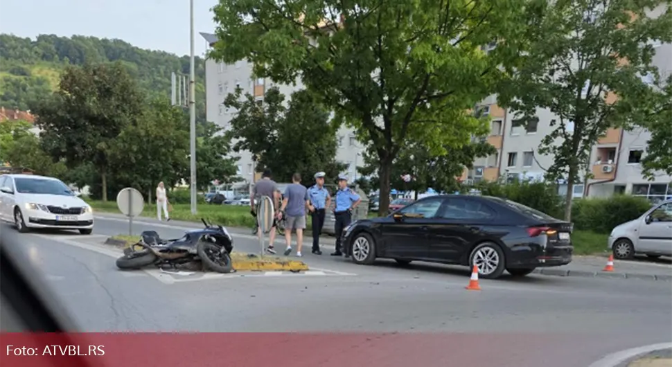 Sudar u kružnom toku na Starčevici