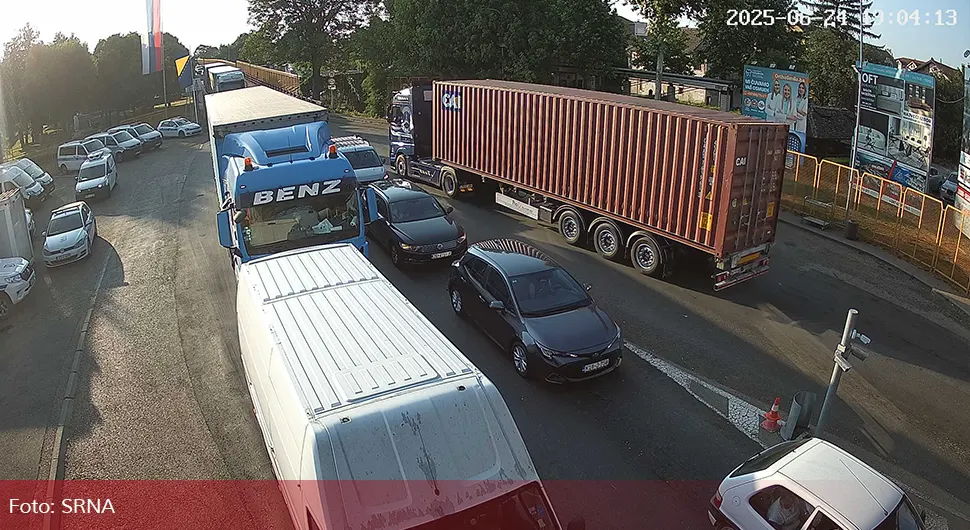 Појачана фреквенција саобраћаја на једном граничном прелазу