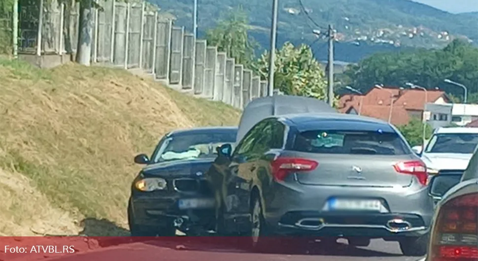 Direktan sudar iznad Prijedorske petlje: Gužva u saobraćaju