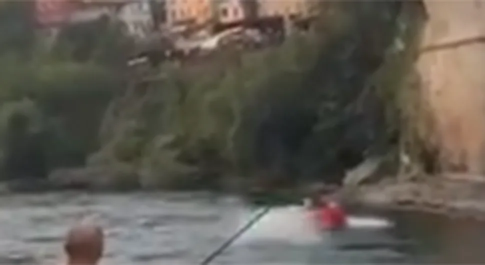 Oglasio se predsjednik Kluba skakača: Turista pijan skočio, mogao je djecu da ubije