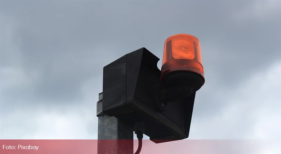 Alarm sa zgrade Privredne komore maltretira građane: Satima ne ćuti