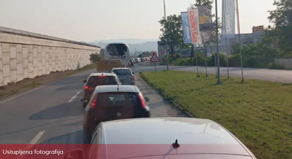 e37bdda2-9d3b-4ae8-94d9-c5f1aa29b44d.webp