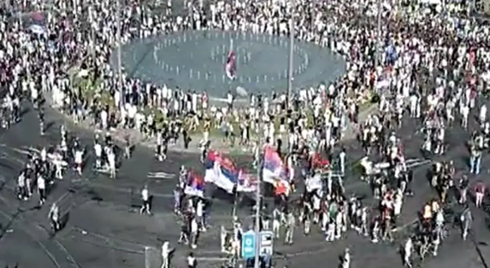 Procjena MUP-a: Koliko je ljudi došlo na protest na Slaviji