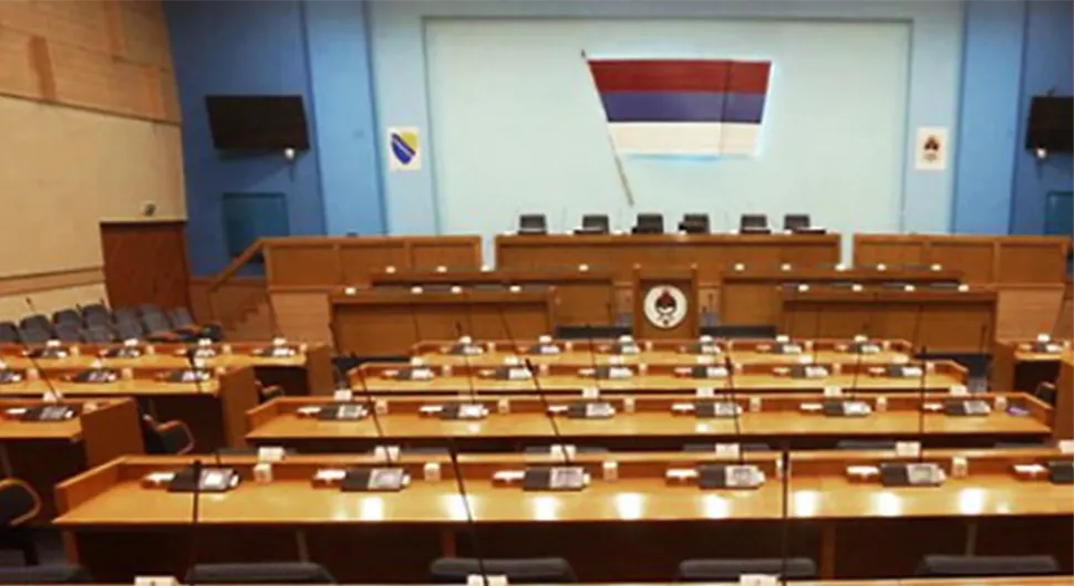 Nastavljena sjednica, poslanici o unutrašnjem platnom prometu