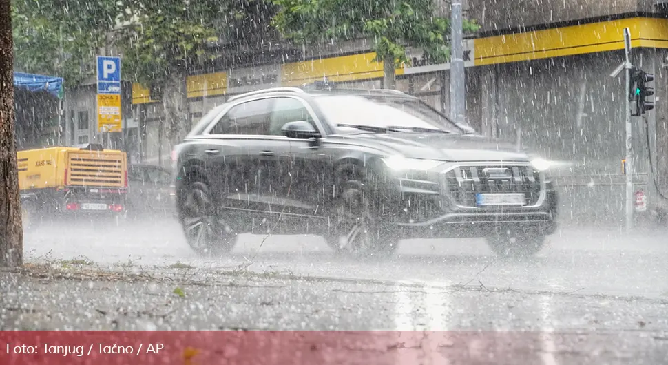 Kako zaštititi auto pred olujno nevrijeme?