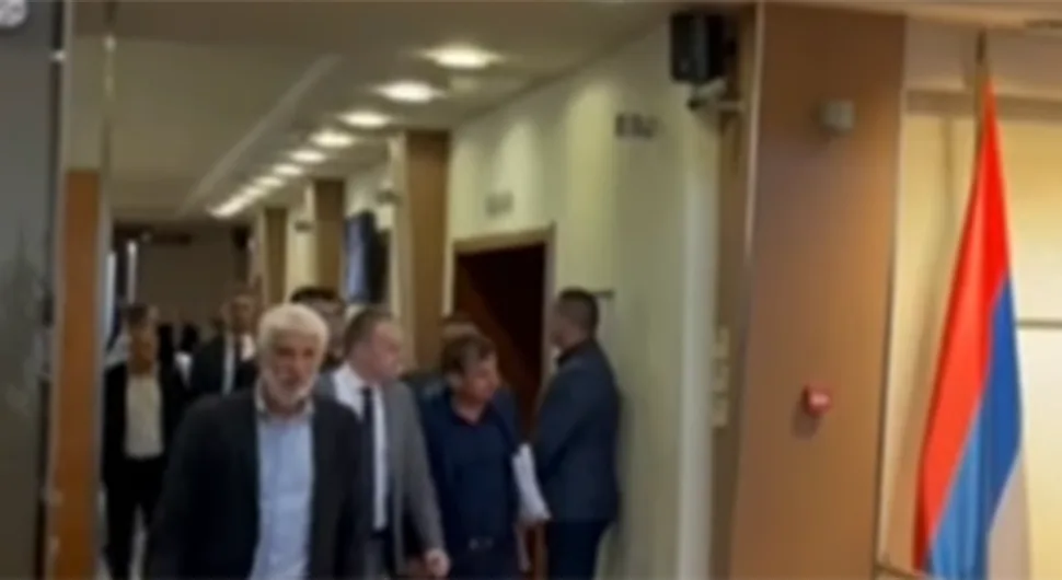 Вукановић удаљен до окончања сједнице Народне скупштине