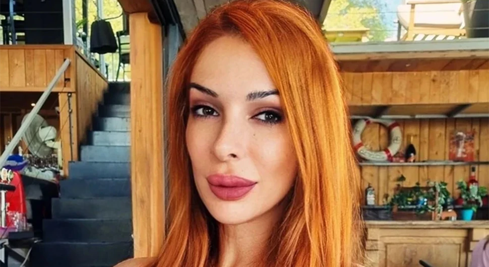 Српска пјевачица промијенила пол, овако је изгледала док је била Небојша