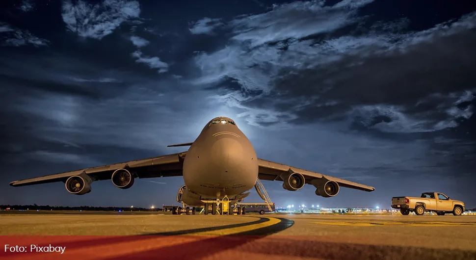 68701b4b82d69-avion.webp