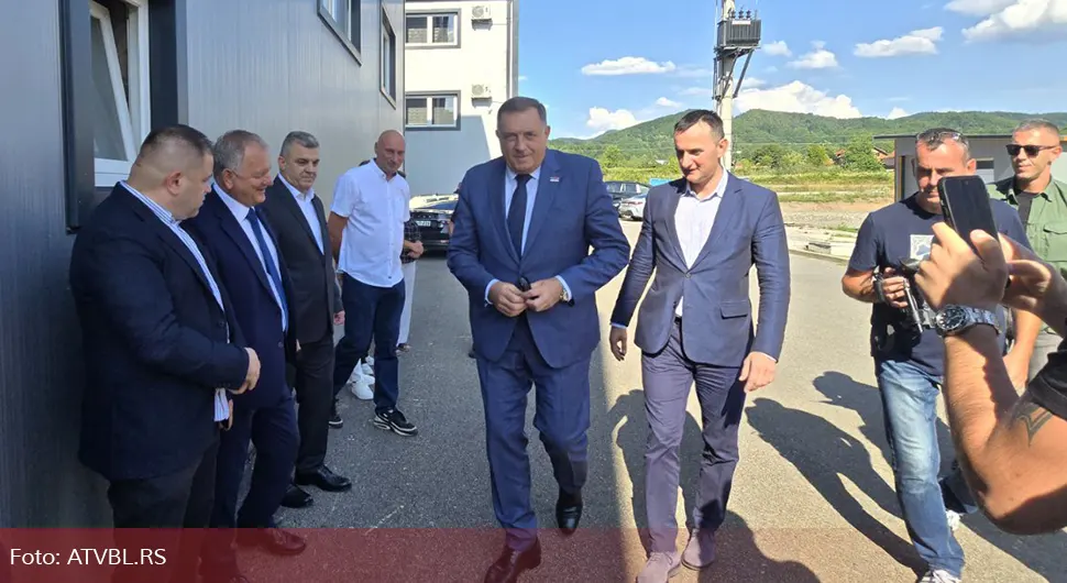 Predsjednik Srpske u posjeti kompaniji ''Antena net'' u Tesliću