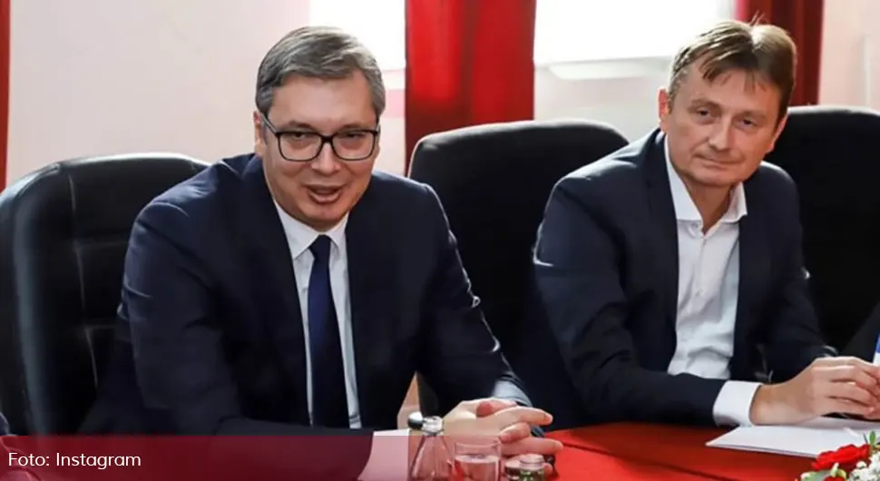 Александар Вучић се огласио из болнице: Посјетио Дарка Глишића и саопштио најновије вијести