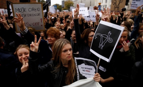 abortus-protest-Poljska.jpg